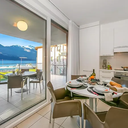 Vista Di Maccagno Fantastico: View, Pool & Balcony - Happy Rentals Maccagno