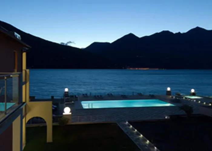 Vista Di Fantastico Pool - Happy Apartament