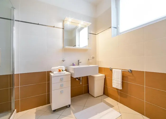 Vista Di Fantastico Pool - Happy *